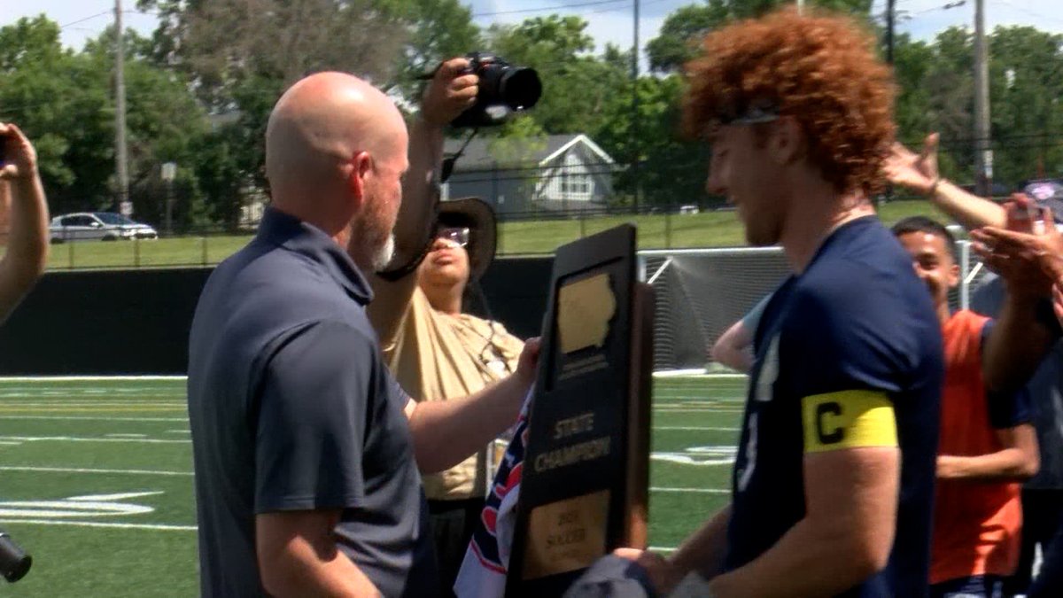 Anthony Mitchell (@amitchellsports) on Twitter photo Cool stat first pointed out by <a href="/ZacharyWJames/">Zach James</a>:
<a href="/BHCS_Athletics/">Bishop Heelan Athletics</a>' George Tsiobanos will be playing in his THIRD <a href="/IHSAA/">IHSAA</a> State Championship game this academic year.
Was a part of the <a href="/BishopHeelanFB/">Bishop Heelan Football ✞</a> and <a href="/bhcsboyssoccer/">Bishop Heelan Boys Soccer</a> teams along with <a href="/Heelan_Baseball/">Heelan Baseball</a>! Cool stat first pointed out by <a href="/ZacharyWJames/">Zach James</a>:
<a href="/BHCS_Athletics/">Bishop Heelan Athletics</a>' George Tsiobanos will be playing in his THIRD <a href="/IHSAA/">IHSAA</a> State Championship game this academic year.
Was a part of the <a href="/BishopHeelanFB/">Bishop Heelan Football ✞</a> and <a href="/bhcsboyssoccer/">Bishop Heelan Boys Soccer</a> teams along with <a href="/Heelan_Baseball/">Heelan Baseball</a>!