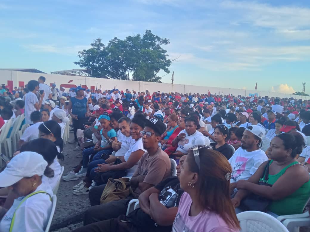 Acto provincial por la sede del 26/7. La <a href="/etmpahb4/">ETMPAHB4</a> PRESENTE. <a href="/MincinCuba/">Comercio Cuba</a>, <a href="/LaboritMarlen/">Marlen Laborit Cuellar</a>, <a href="/GrupoAlimentos/">Grupo de Alimentos</a>,#LaHabanaViveEnMi.