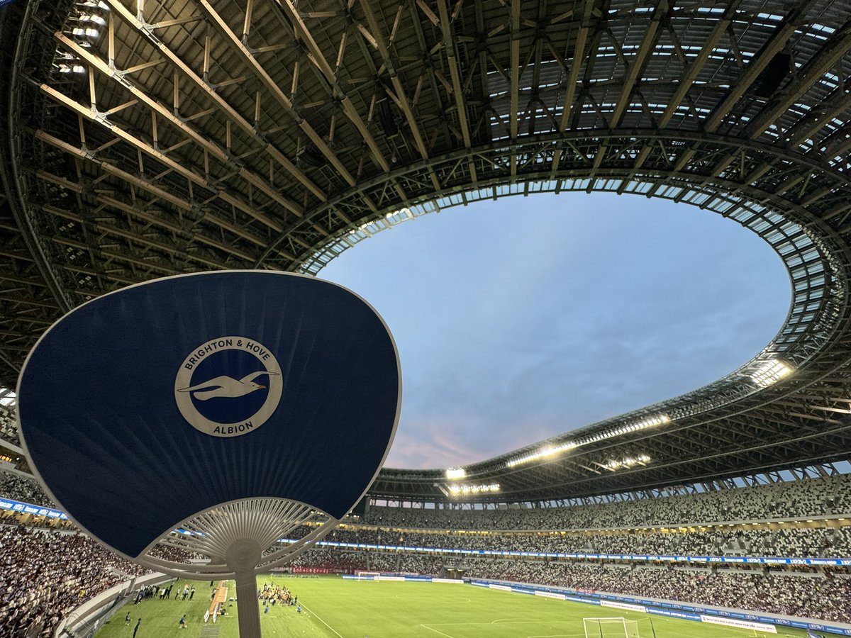SEIYA_07's tweet photo. Brighton &amp; Hove Albion https://t.co/edwx0fK0Ta