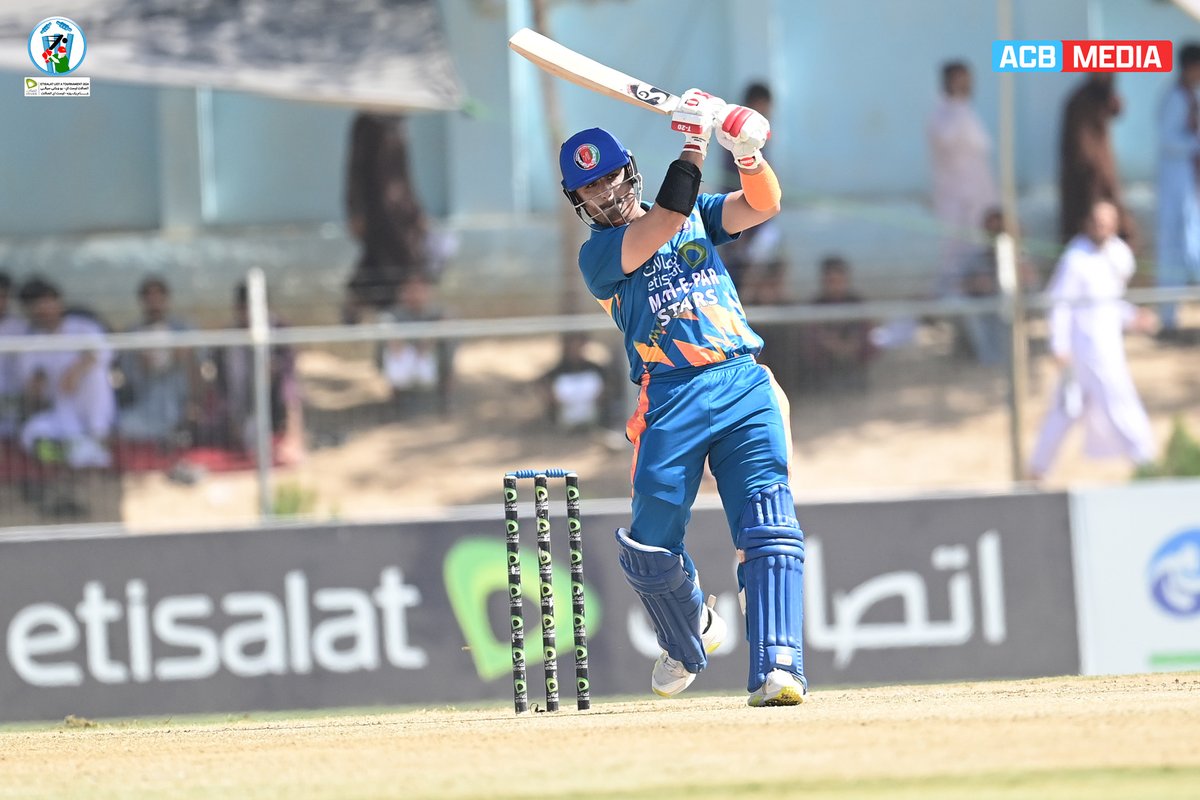 ACBofficials's tweet photo. 12 Overs Completed! 📝
The skipper @Hashmat_50 (11*) and Bilal Tareen (14*) are in the middle as the Stars reach 54/2 in 12 overs. Nangyal Kharoti (1/16) and Faridoon Dawoodzai (1/10) have struck so far for the Strikers. 👍
#ListACup2024 | #HSvM https://t.co/NTYDEvIhjF