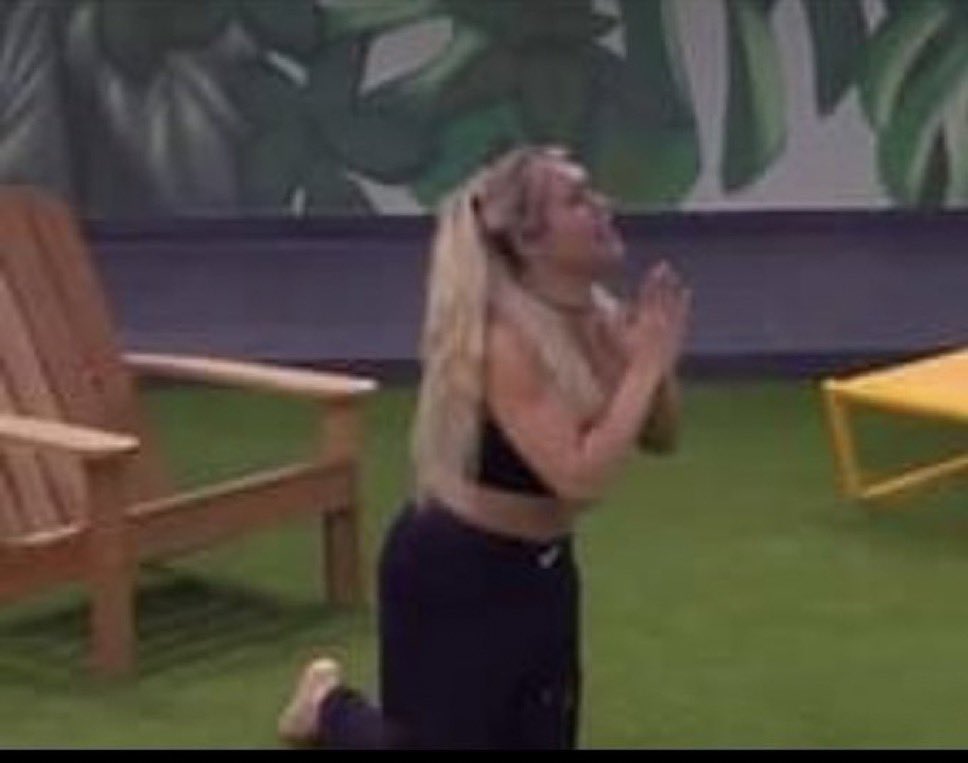 No cometemos el error con Briggi como lo hicimos con Marie Claire que luego nos arrepentimos

#LCDLFMX2