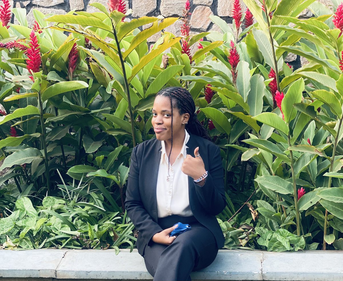 Good morning my dears

I follow back immediately 😊👍🏾 
Repost, like and comment