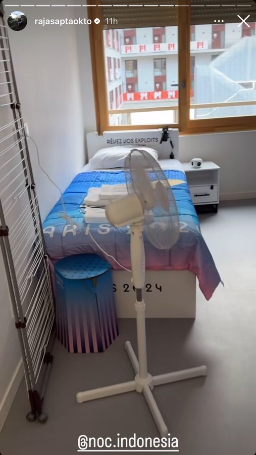 GTT5gI2bUAAtszg?format=jpg&name=900x900