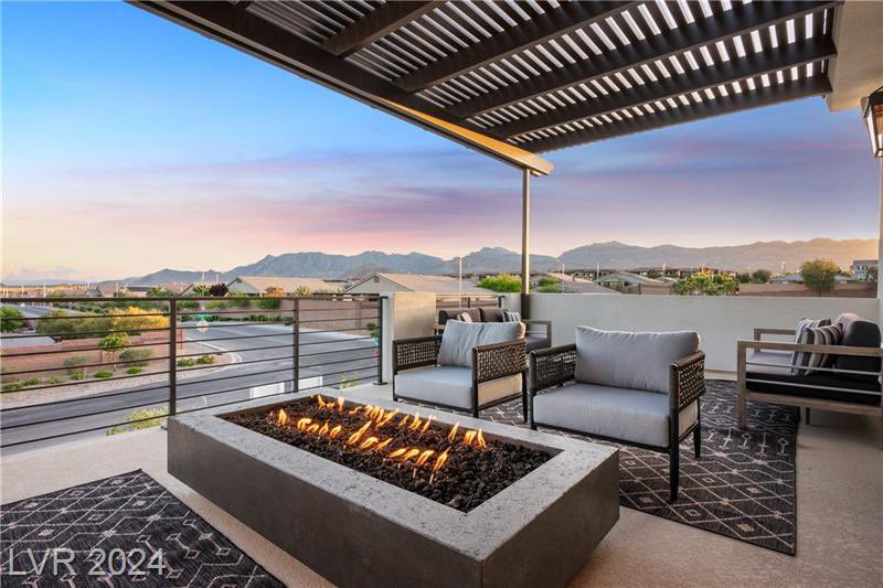 hester_one's tweet photo. 🏠Can you see yourself living in this luxury home? 🤑😍

Need help finding your forever home?📞 contact me today‼️

Farrell Hester
REALTOR ®
Real Broker, LLC
S.0194635
702.428.2255

#realestate #lasvegas #lasvegasrealestate #Realtor #lasvegasrealestate #luxury #luxurylifestyle https://t.co/jiDfUGxEoA