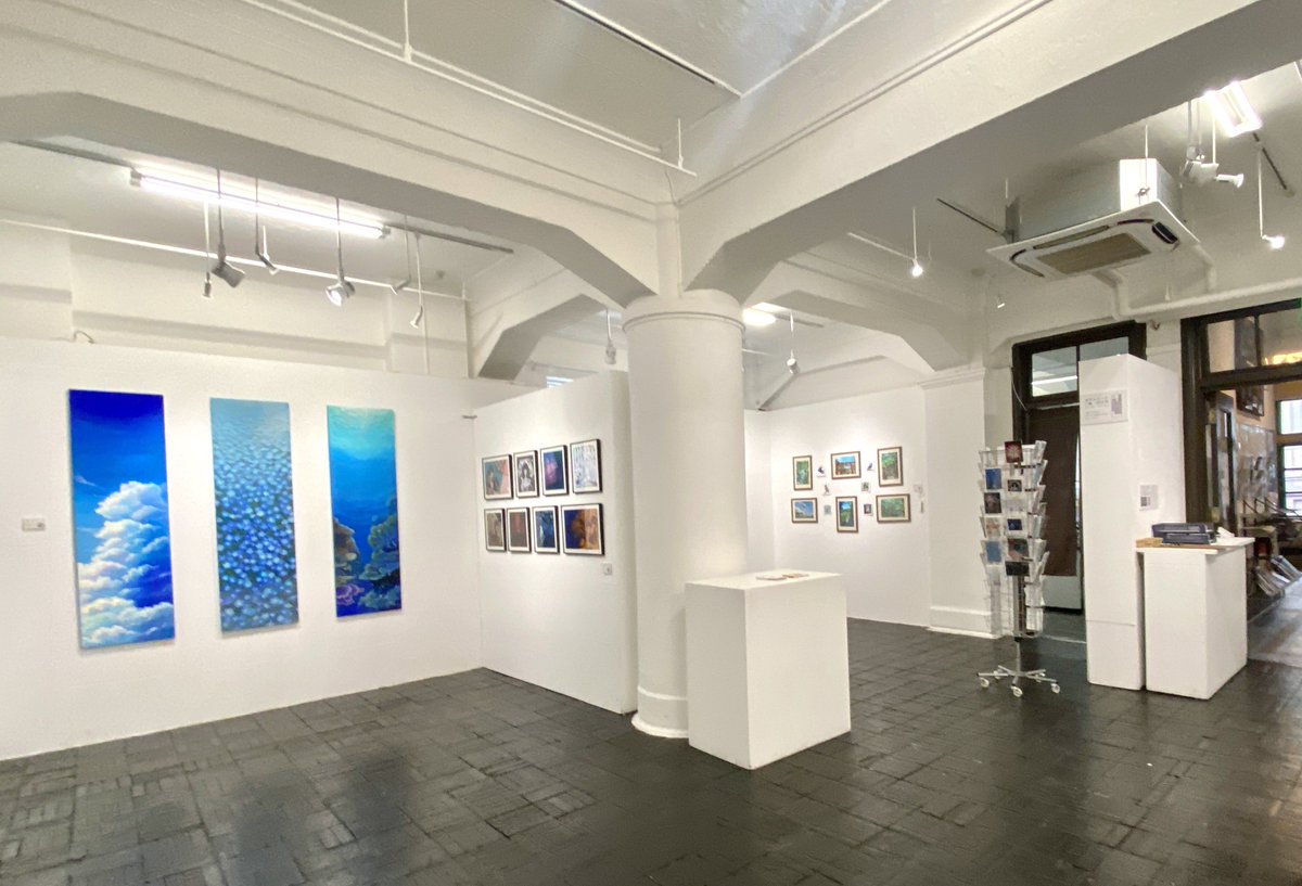 machii_zemi's tweet image. Daydream展、3日目です！☀️

展示の他、ポストカードの販売もございます👀お近くにお越しの際は、是非お立ち寄りくださいね！

本日も同時代ギャラリーにて、お待ちしております✨️🎨🖼

 #成安造形大学 #Daydream展 
#同時代ギャラリー #京都  #展覧会
#Kyoto #art #exhibition