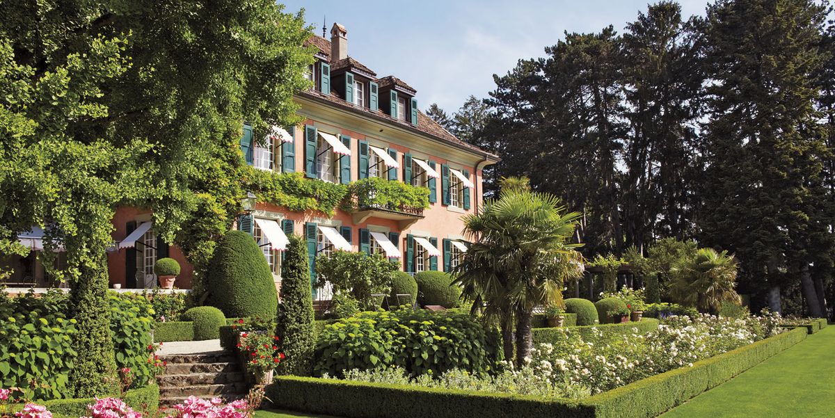 From the Archive: The Interiors of this Swiss Villa Are Straight out of a Jewel Box: “It’s taken us 16 years to reach this point, and it’s not finished yet.” elledecor.com/design-decorat…