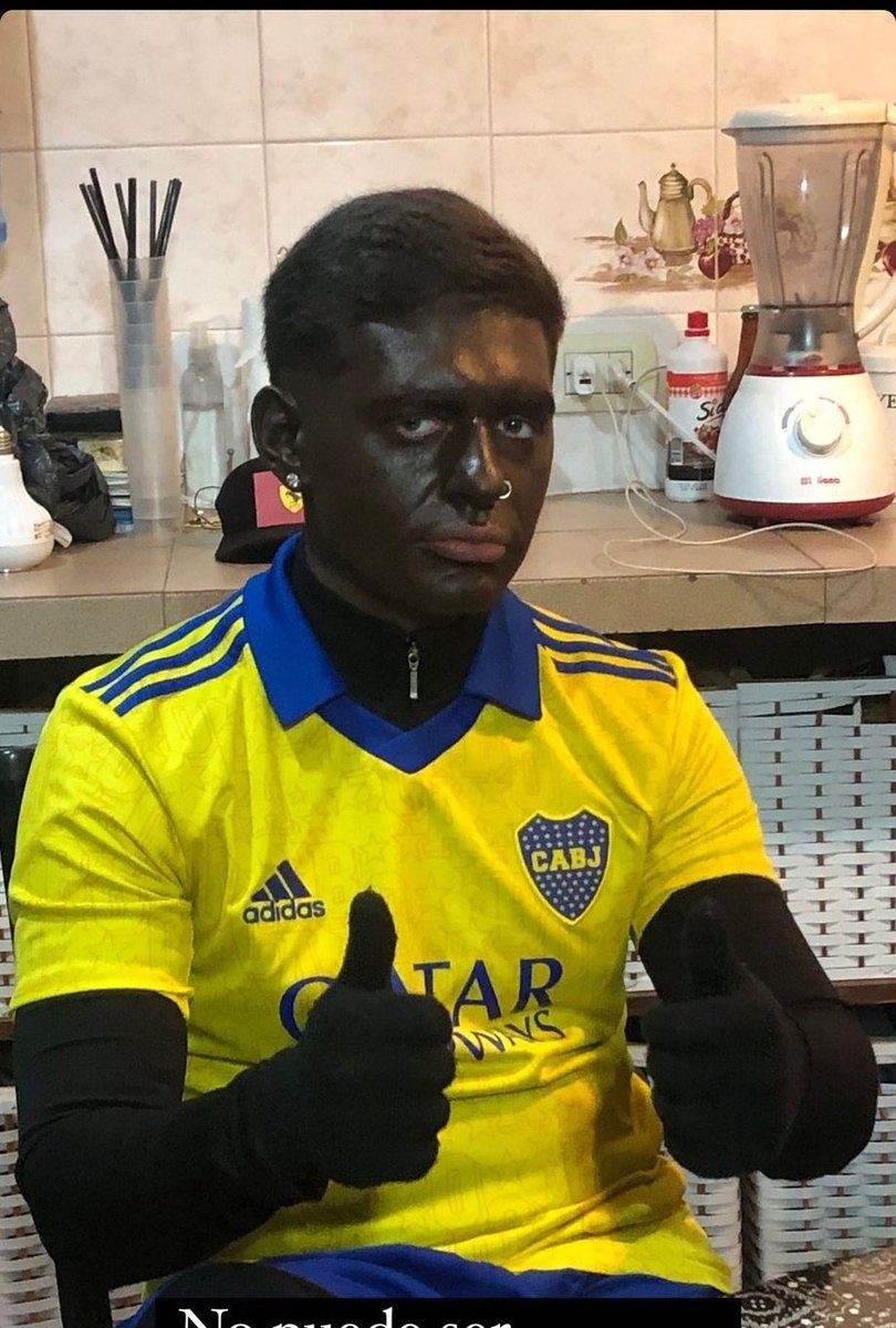 "Los argentinos son todos racistas"

Los pibes disfrazándose del pichón Advincula: