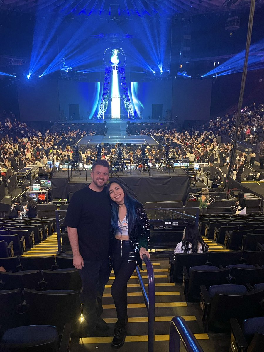 aribelle13's tweet photo. WE GO UP 🔥🩶🖤❤️ I waited my entire life to see Halazia and I’m still in shock 😭 @ATEEZofficial #ATEEZPRESENT #ATINY #ATEEZ #TowardsTheLight #Will_To_Power #OAKLAND #CHELLATEEZ #CRAZYFORM https://t.co/iXiCHIrLVv