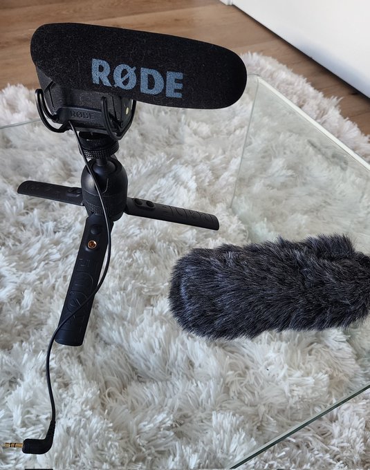 3 pic. amy ivy yard sale: creator/streamer/producer edition !!

1. Lovense 4k streaming webcam - $170