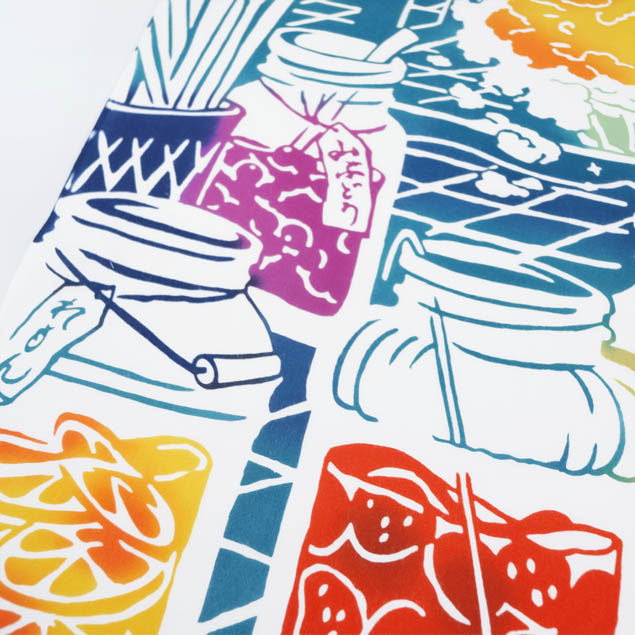 rienzome's tweet image. 今日はかき氷の日。
別名「夏氷(なつごおり)」とも呼ばれることから、な(7)つ(2)ご(5)おりの語呂合せだそうです。 
かつて夏の氷はたいへん貴重なものでした。
朝廷では、冬から氷室で貯蔵しておいた氷を夏の節会で大切に食しました。
rienzome.co.jp/tenugui/8219/ #手ぬぐい #tenugui #手拭 #かき氷の日