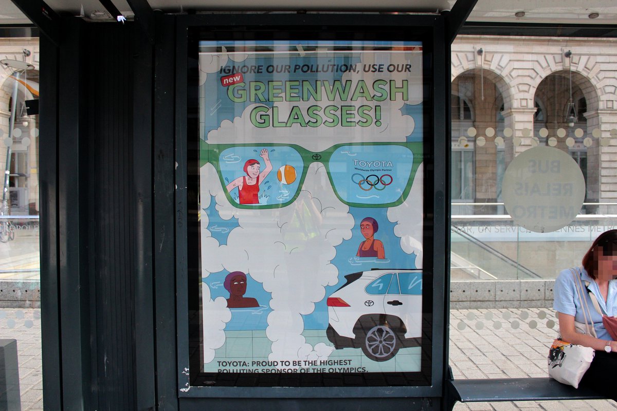 🛑ACTION🛑 Les Jeux Olympiques 2024 sont sponsorisés par des pollueurs et nous matraquent de publicité. Hier, Brandalism et @Rap_asso ont coordonné le détournement de + de 100 arrêts de bus à Paris et dans plusieurs villes de France pour dénoncer ces médailles du #greenwashing.