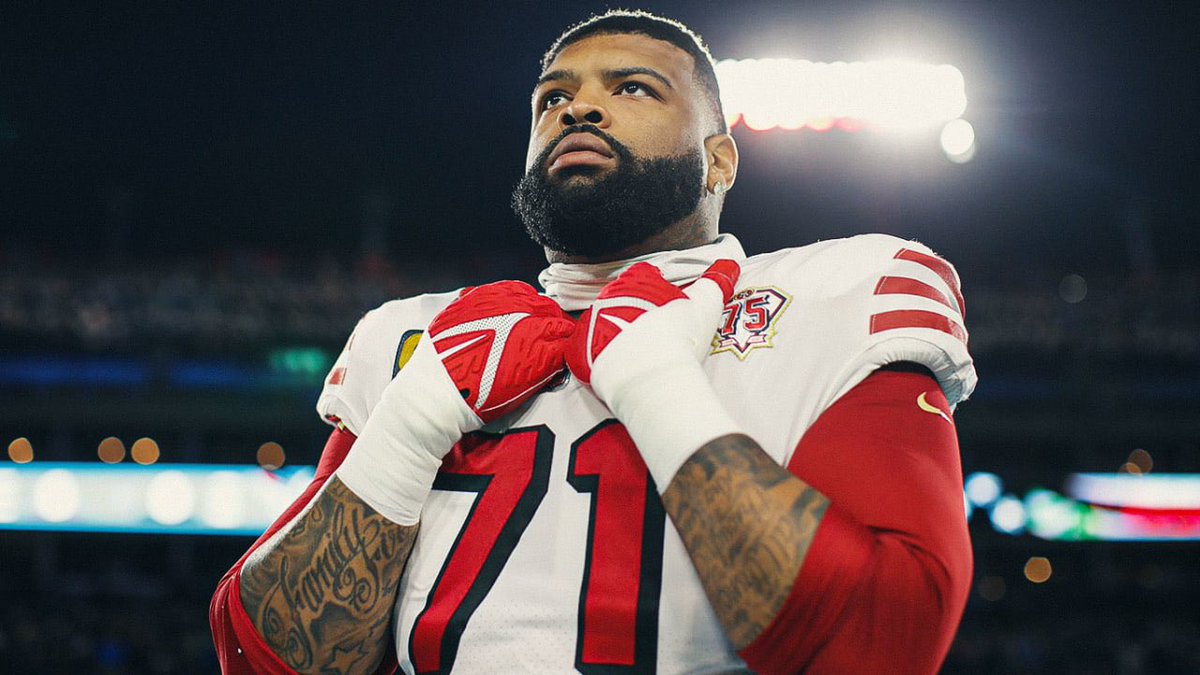 clemseditz's tweet image. Already dealing with the Brandon Aiyuk situation #49ers LT Trent Williams is holding out of camp hoping for some more guaranteed money over the next few seasons. Rough start to camp for the 49ers.