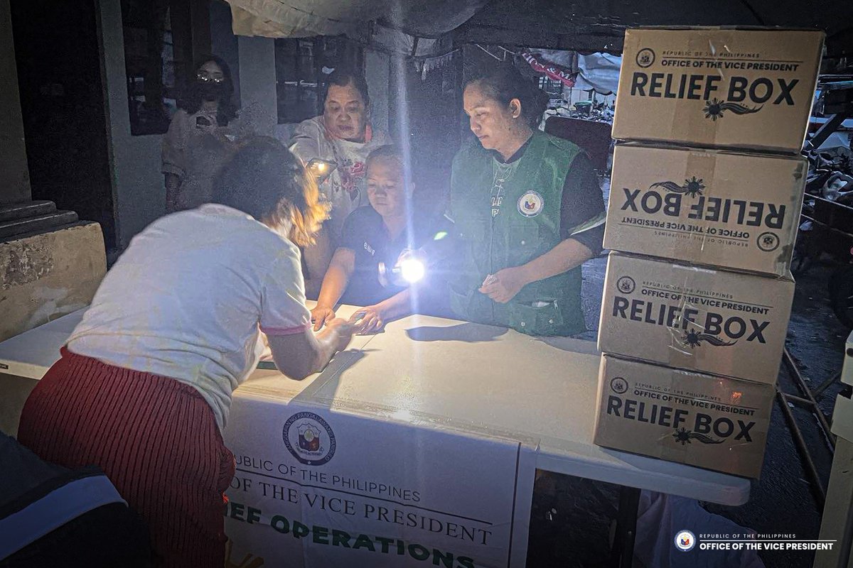 smninews's tweet photo. AGARANG TULONG NG OFFICE OF THE VICE PRESIDENT

Agad na namahagi ang Office of the Vice President (OVP)  ng tulong sa mga biktima ng malawakang pagbaha na dulot ng Bagyong Carina.

via @iamjaysrubrico 

[1/3] https://t.co/xy3Lz4WF8X