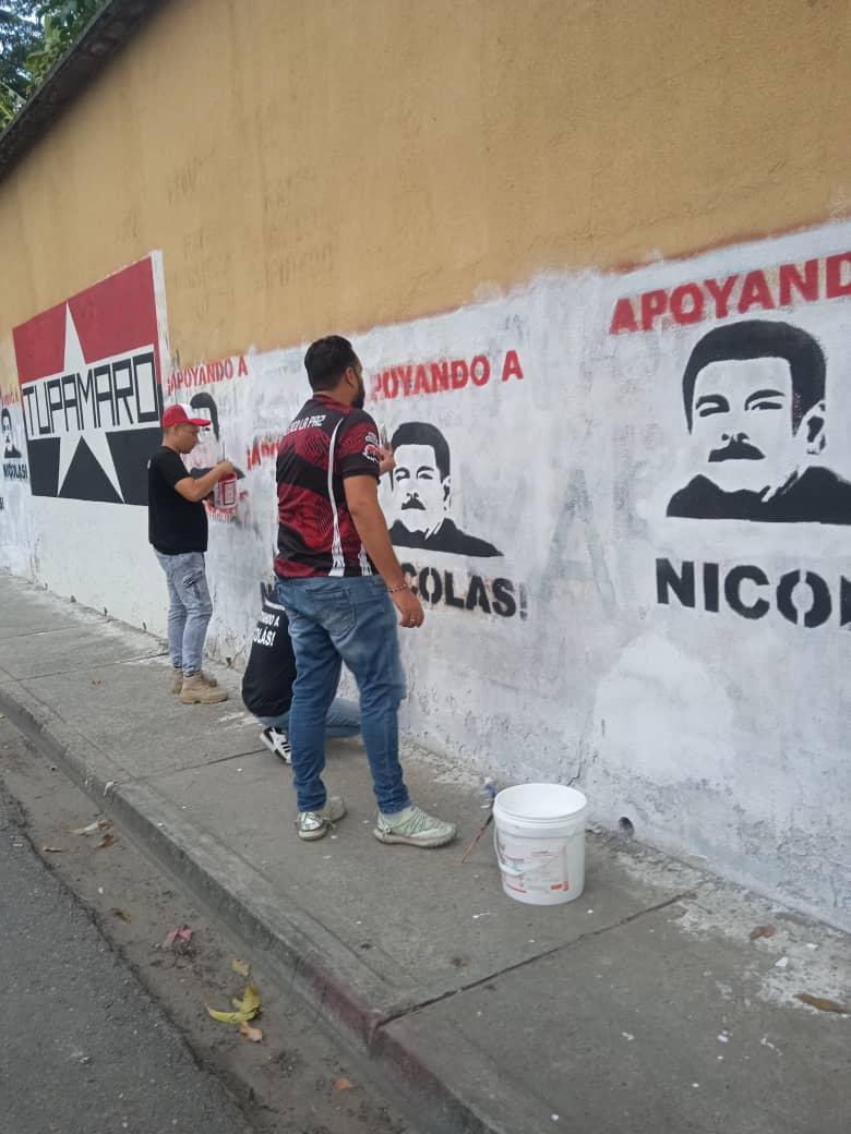 𝑷𝒊𝒏𝒕𝒂𝒏𝒅𝒐 𝑽𝒊𝒄𝒕𝒐𝒓𝒊𝒂𝒔 🔴⚫

Nuestro partido crece a pasos agigantados y eso nos lleva a seguir al mismo ritmo, trabajando todos los días sin descanso ni desánimo. 

¡𝔸𝕢𝕦𝕚́ 𝕟𝕒𝕕𝕚𝕖 𝕤𝕖 𝕕𝕖𝕥𝕚𝕖𝕟𝕖! 

#El28JGanaMaduro
#VotaTUPAMARO