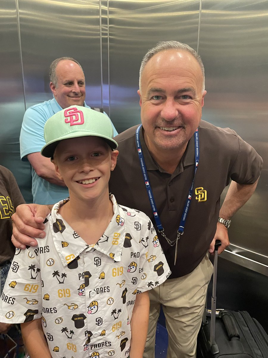 Ryan Hosmer tweet media