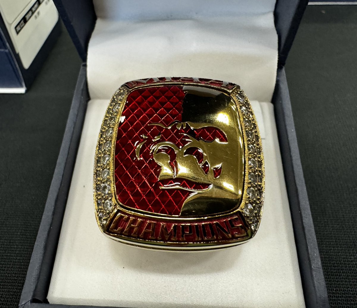 Gorillas got their rings today!!! 💍 
#KOJ #GRIT