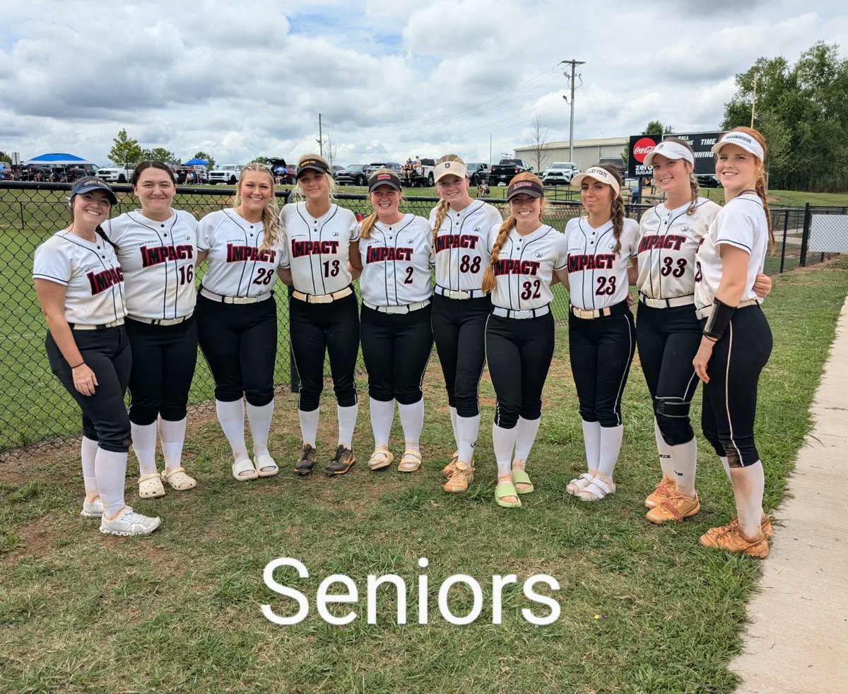 ArmorEliteCSL's tweet photo. Really fun day and great start to Alliance Nationals!

Game 1: "Senior" game for our outgoing class.  Seniors (minus T who was getting that scholarship $$) pulling out a strong 9-3 win over Cincy Doom!

Game 2: "Underclassmen" game (with an assist from a couple of seniors with another strong 5-2 win over TN Mojo!

Great start to the final tournament of the year!  Excited for day 2 tomorrow!