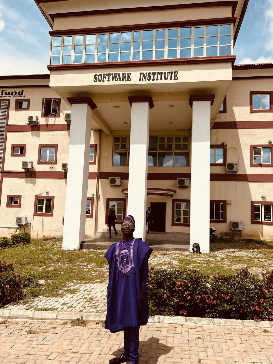 Damflex_'s tweet photo. Back to school / Costume Day
Corporate Day
Jersey Day
Cultural day
#Ladokite โค๏ธ
#Graduate
#Lautech
#SoftwareEngr https://t.co/B1fPjN5uFf