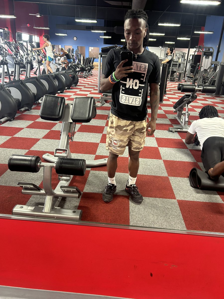 LemaurienJ's tweet photo. #Day6 of taking advantage of the resources around me ! https://t.co/8lrg5Jz7fs