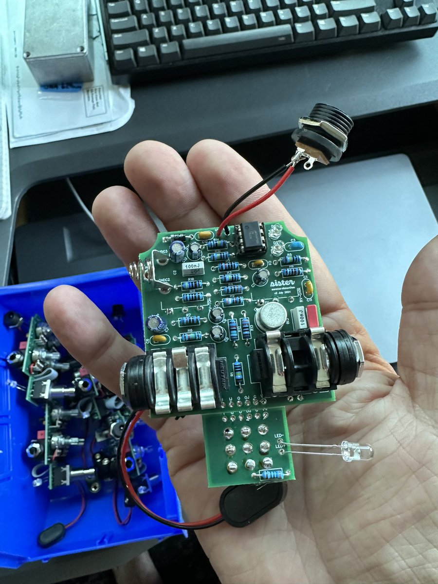 Eric the Electicity Giver tweet media