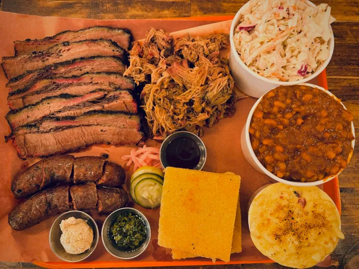 Word On The Street Is That <a href="/SmokeDough/">Smoke and Dough</a> Serves The Best Barbecue In Florida: onlyinyourstate.com/florida/phenom… via: <a href="/onlyinyourstate/">OnlyInYourState</a>