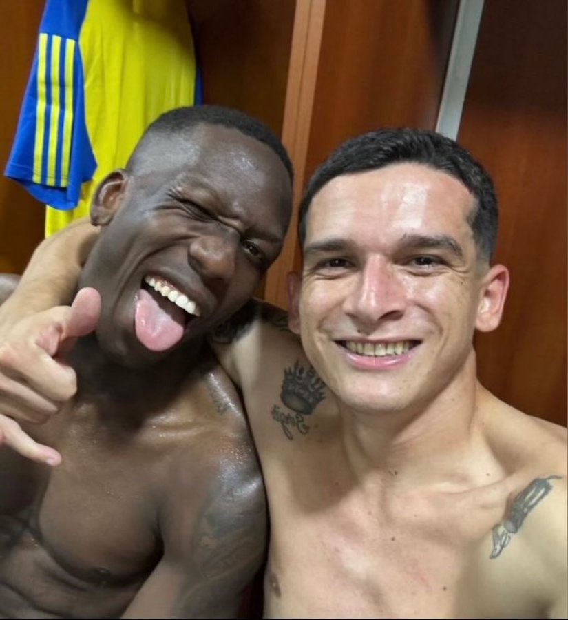 RIQUELMEARDO's tweet photo. ESCANDALOSO lo de los laterales de Boca https://t.co/HMuVqPkN0o