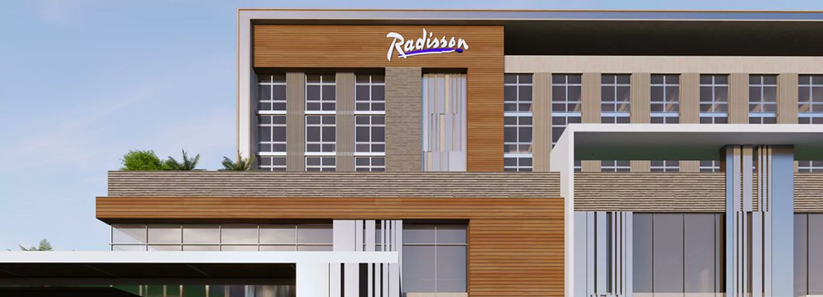 MadhuriDaksha's tweet photo. Radisson Hotel Group is building its 2nd property in the #Vizag city, a 5-star hotel with 120 keys, near the Andhra Pradesh MedTech Zone. The new hotel is under construction.

#Andhrapradesh #MedTechZone #Radisson  #InvestInAP #ChandrababuNaidu #APNews #APPeople 
Render images 👇 https://t.co/7MURfsaSpb