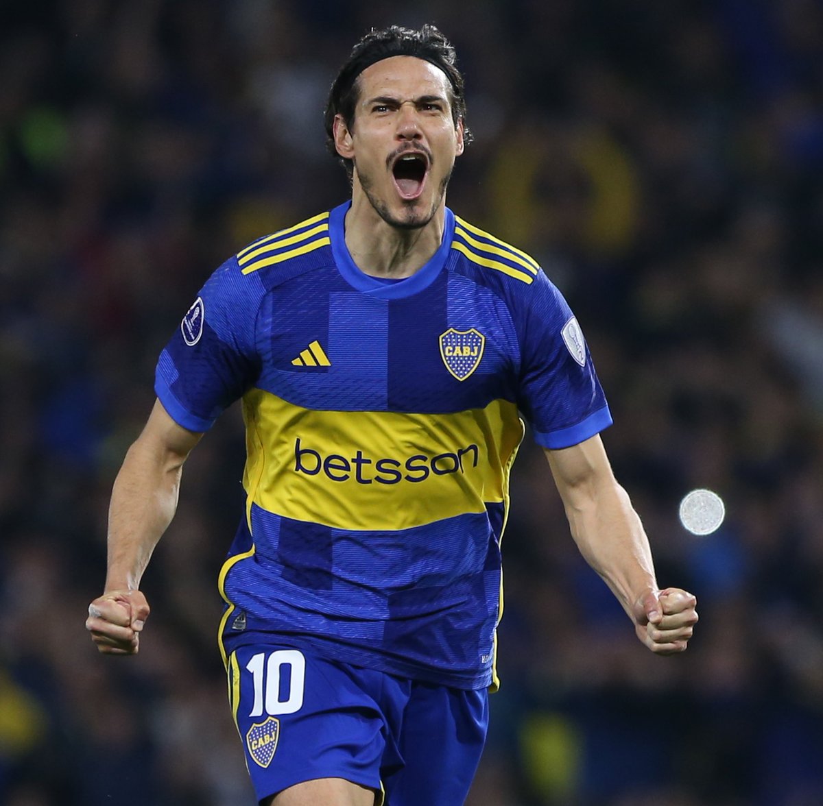 PlanetaBoca's tweet photo. “Lo que más quiero es ganar con esta camiseta. Quiero dejar un lindo recuerdo y llevarme un lindo recuerdo de acá, así que vamos a dar todo lo que tengamos para dar por este club”.

✍️ Edinson Cavani https://t.co/5y9BctyAoN