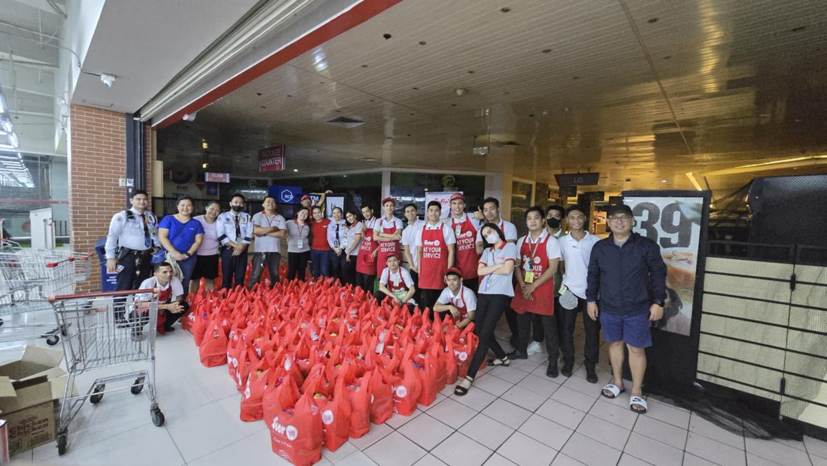 cfc_ancop_'s tweet photo. CALL FOR DONATIONS

Typhoon #CarinaPH has damaged and destroyed our brethren's homes in Metro Manila and some parts of Luzon

Seeing the devastation, our hearts go out to our brothers &amp; sisters distressed by the recent calamity

If you can't help everyone, help at least 1 family! https://t.co/erR1A0TVSz