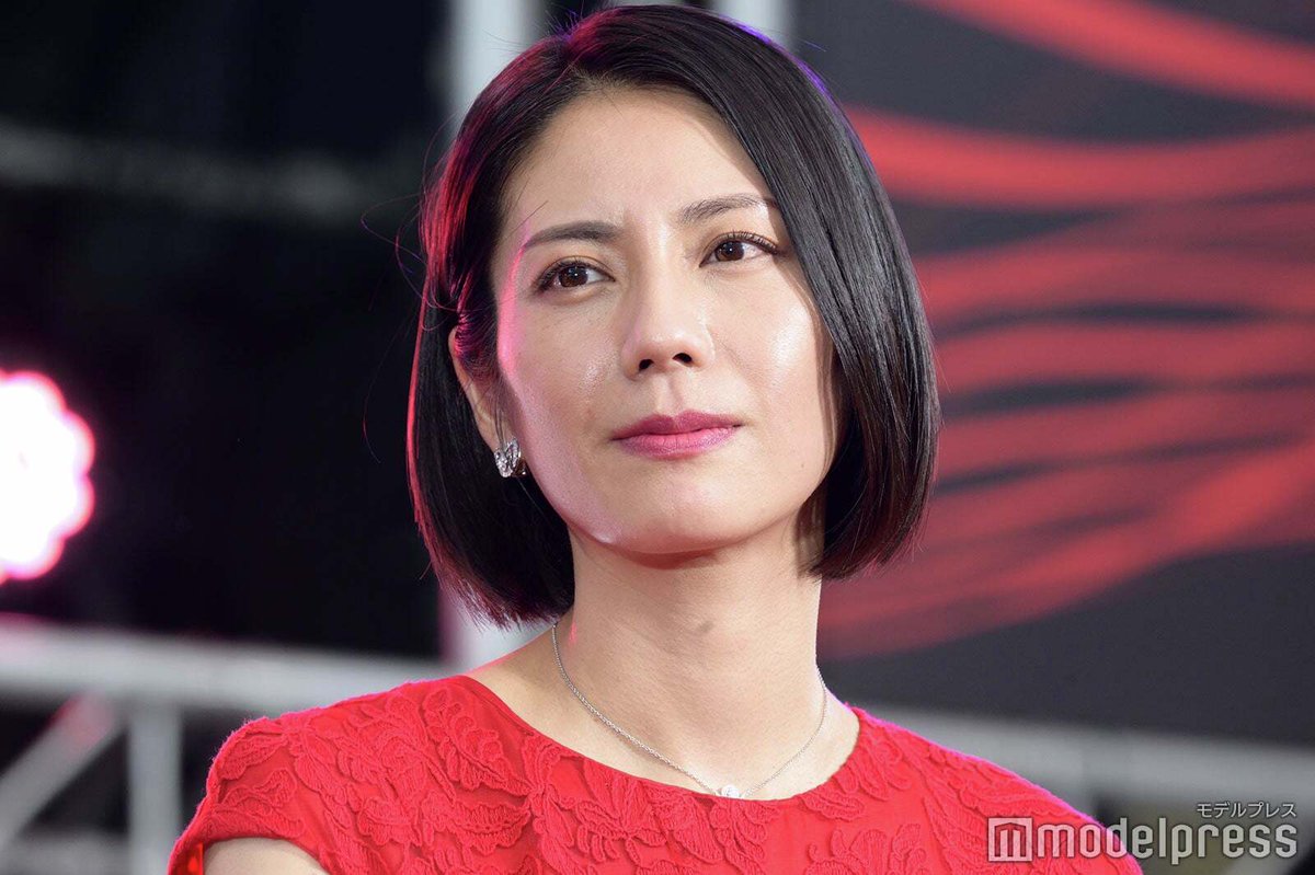 modelpress's tweet image. 【初回】松下奈緒主演「スカイキャッスル」
きょう7/25よる9時スタート🏰

セレブたちのドロ沼マウントバトル
沼落ち確定のサスペンスミステリー開幕！

🔻会見の様子を振り返り
木村文乃がハプニングに笑顔で対応
mdpr.jp/drama/4333039

👇キャスト詳細はリプ欄

#スカイキャッスル @skycastle__ex