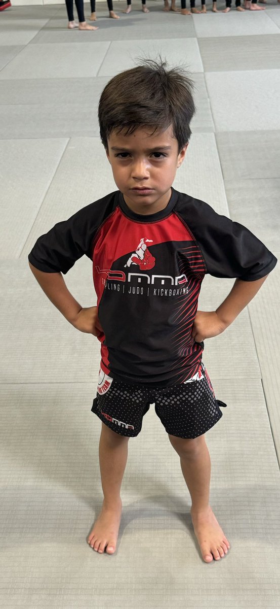 mariolopezviva's tweet image. My lil tough guy got down right now!

#SantinoRafaelLopez  #Jiujitsu  #NoGi  #KDMMA