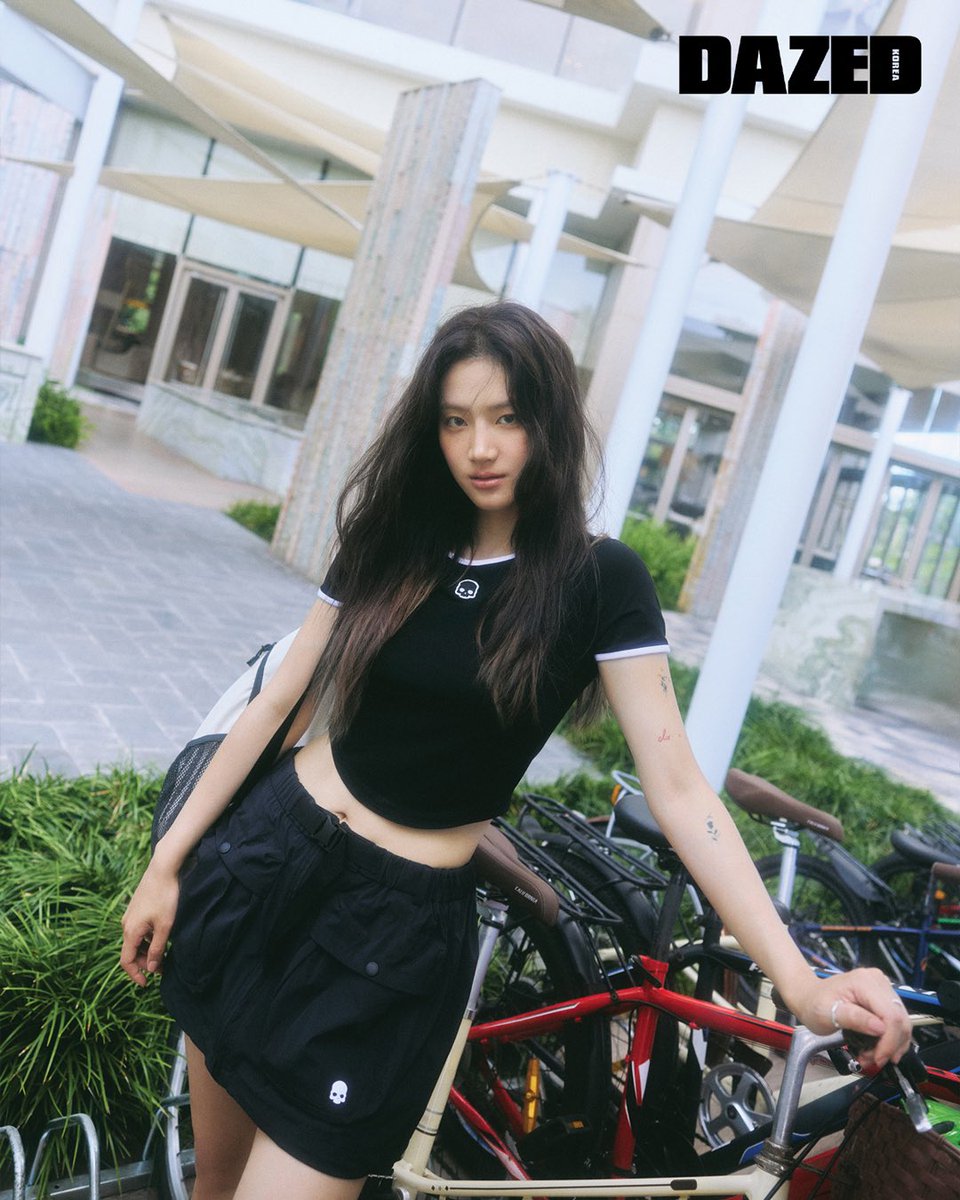 DazedKorea's tweet photo. Fun Summer Days of Joy #협찬

박주현의 또 다른 여름날의 추억 

#박주현 #Parkjuhyun #로제도르 #roseedor #하이드로겐 #hydrogen #미소페 #misope #호이아나리조트앤골프 #hoianaresortgolf #newworldhoianabeachresort #Vietnam 

더 많은 콘텐츠는 <데이즈드> 8월호와 디지털에서 확인하세요. https://t.co/eEQcLukakU