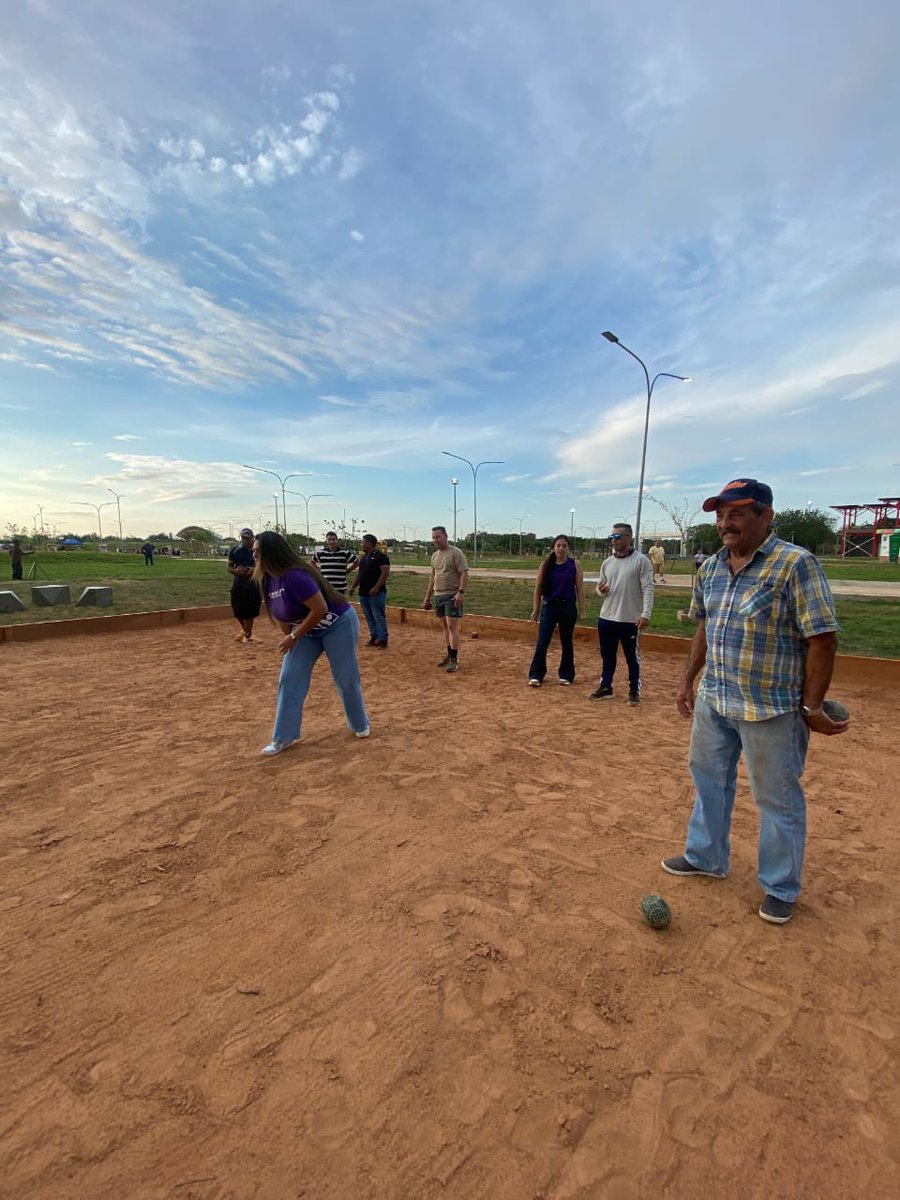 PAnaMariaCampos's tweet photo. Inició con éxito el Club Monumental de Bolas Criollas este miércoles 24 de julio.

Es importante destacar que las prácticas se desarrollarán los martes y miércoles de 6 a 9 pm y los sábados será la socialización o juegos, en el mismo horario, de 6 a 9 pm.

📲 Info 0414-6073460 https://t.co/f32f43kqic