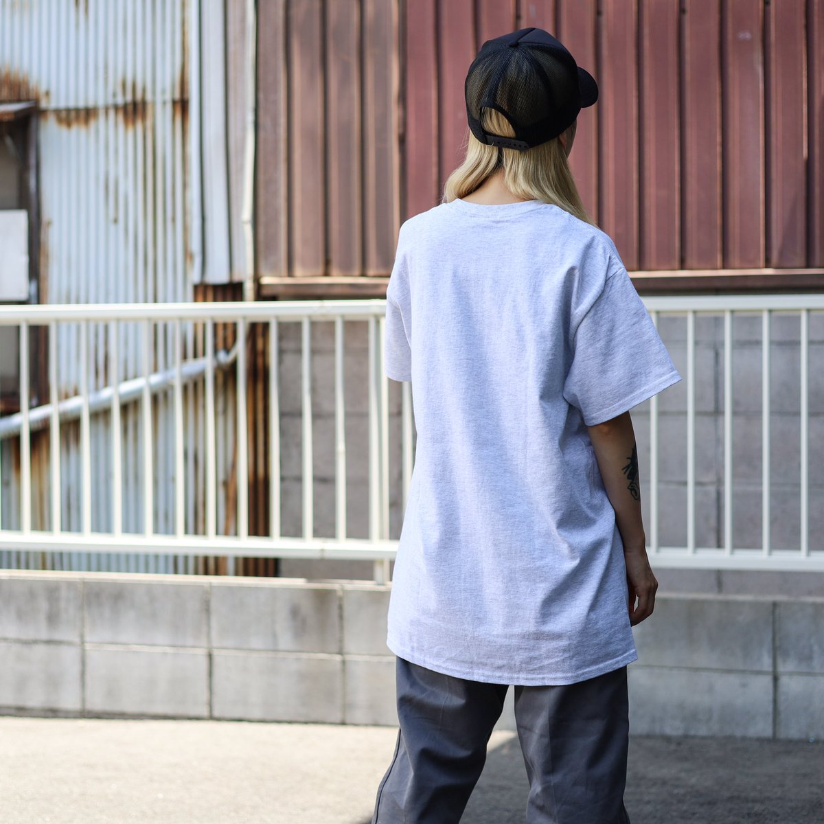 Feelin_osaka's tweet image. 【THRASHER X ANTIHERO】EAGLEGRAM TEE (ASH GREY)
149cm Mサイズ着用
feelin-osaka.com/products/thras…
SKATEGOATとEAGLEが組み合わさったコラボグラフィック。
ASH GREYにBLACKプリントでより一層無骨に。
互いを代表するデザインによって気分の上がる一枚。
#antihero #thrasher #feelinosaka #feelin