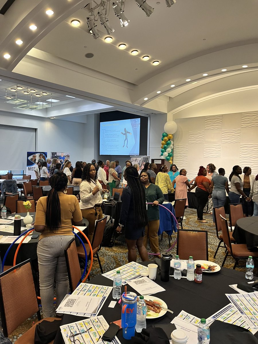 Ms_RachelleShaw's tweet photo. Fun team building activity to help ISTs identify their strengths when facing barriers and juggling multiple tasks. I was impressed with the strategies used during the activity. Our ISTs are ready to crush the 24-25 school year. 
@FCS_SEC https://t.co/UHs2h7bstt