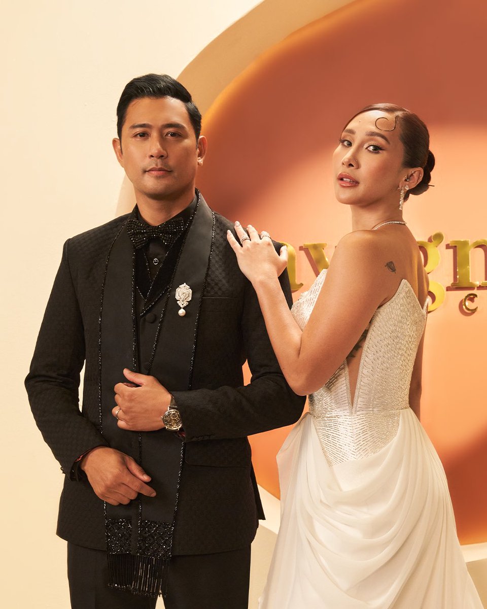AvignonClinic (@avignonclinic) on Twitter photo Another sweet couple <a href="/nacinorocco/">Rocco Nacino</a> and Melissa Gohing are stealing the show as the ultimate couple at the GMA Gala 2024. β€οΈ
#GMAGala2024 #AvignonClinic #RoccoAndMelissa #thistimeitsavignon #avignonclinicalabang #grandclinic Another sweet couple <a href="/nacinorocco/">Rocco Nacino</a> and Melissa Gohing are stealing the show as the ultimate couple at the GMA Gala 2024. β€οΈ
#GMAGala2024 #AvignonClinic #RoccoAndMelissa #thistimeitsavignon #avignonclinicalabang #grandclinic