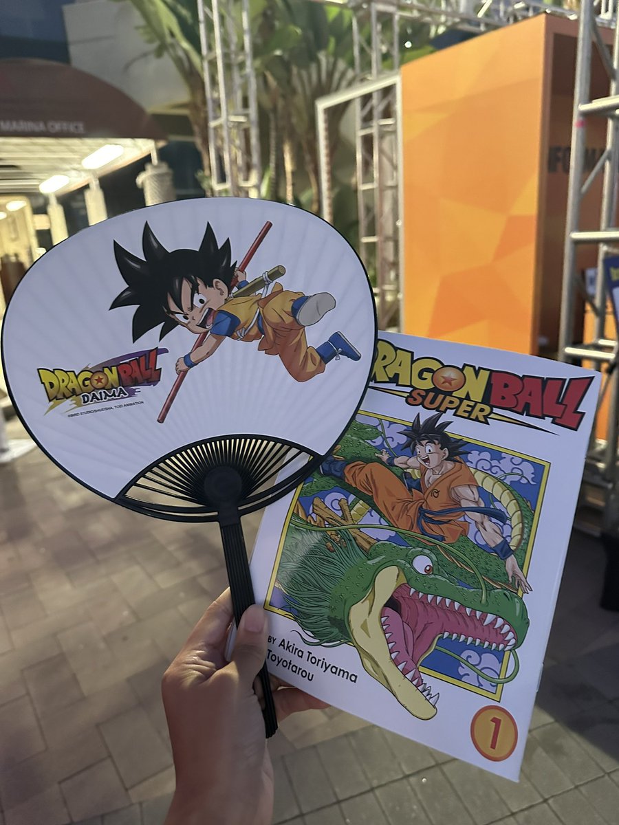 eeyorenstitch's tweet photo. The #DragonBall Offsite is open! #sdcc https://t.co/e6Z7tLmKo8