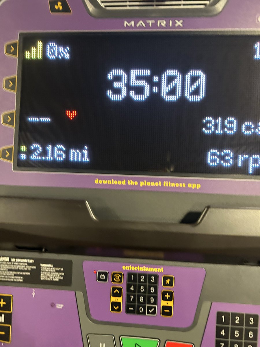 thegrazman86's tweet photo. Great job redoing #planetfitness #centereach #cardio #50pushups https://t.co/xlVMn6Ir5j