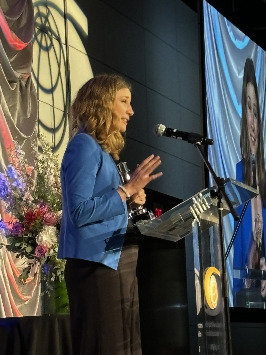 Wow, I was extremely honored to win the Lighthouse award at trade prom this year alongside the great <a href="/tradereporter/">Doug Palmer</a> Doug Palmer. Thank you <a href="/WITA_DC/">WITA</a> for a great event and your fantastic trade programming.