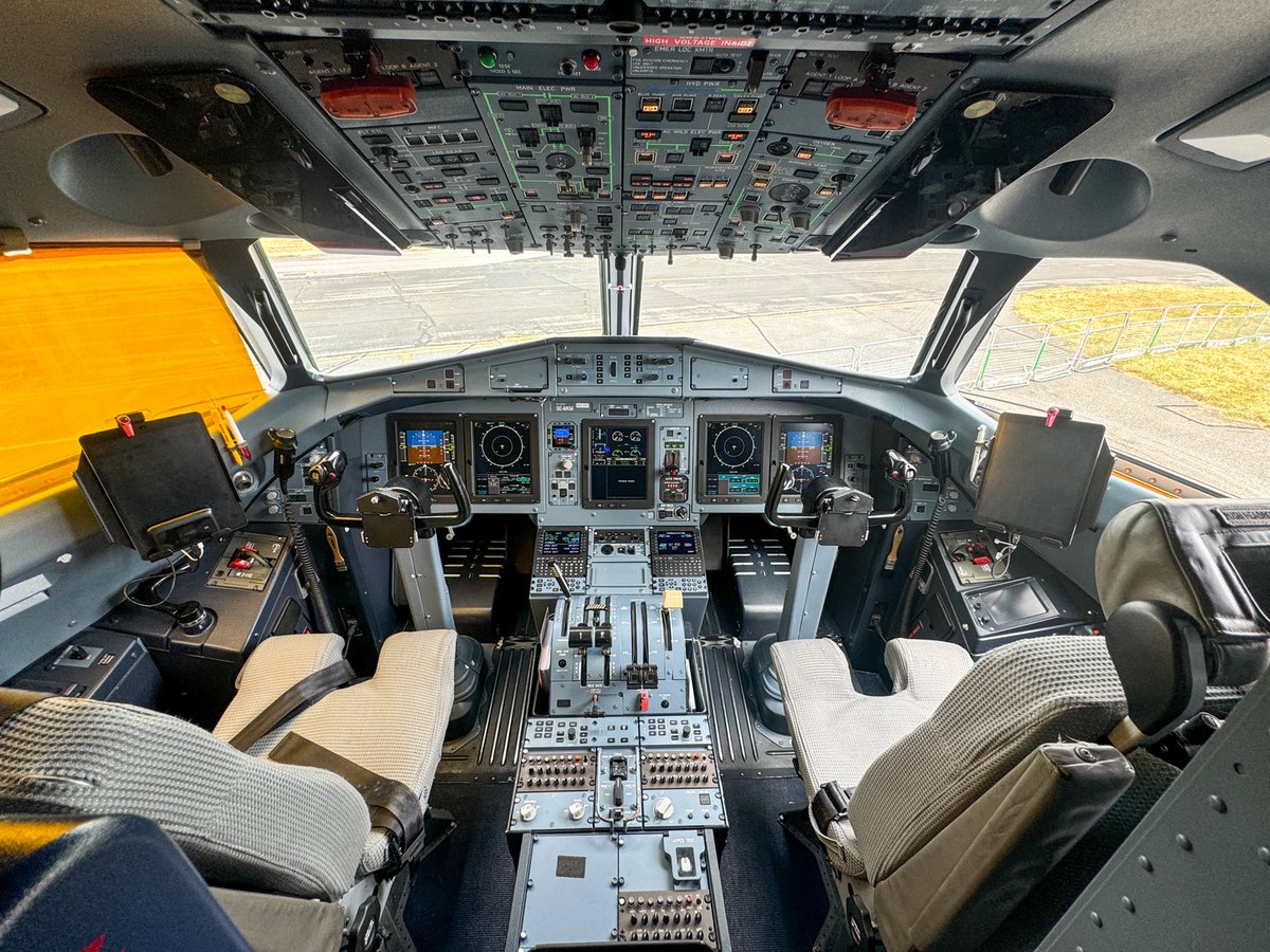 AvgeekMel's tweet photo. A #ThrowbackThursday to last week when I visited @ATRaircraft ATR 72-600 plane SE-MKM at @FIAFarnborough #FIA2024. Thank you to the team at FIA for taking the time to show me around their aircraft #aviation #ATRAircraft #ATRleads https://t.co/NP7wlG3nei