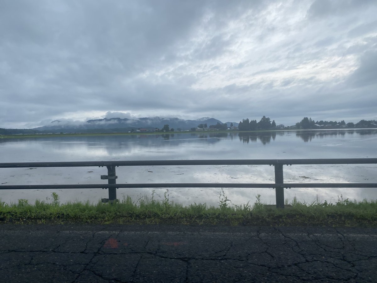 自治体の避難指示に従って
避難してください。
身の危険を感じたら　
避難指示が無くても自主避難を！

#大仙市
#横手市