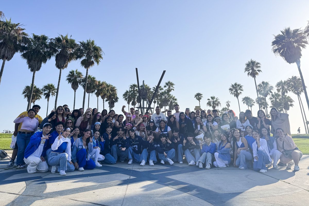 NewBeat_twt's tweet photo. [📸]

240724 HIGH&LOW Busking in LA 종료!

멤버��의 포부만큼‼️ 무대를 뒤집어 놓으셨다😎
LA 첫째 날 무대도 이정도면...
앞으로 어떡하라고, 어떡콰라고, 어뜨카라고, 
억떡하라고, 우뜨카라고, 모루카라고

내일 또 만나요👋🏻👋🏻

#HIGHnLOW #ThREDingChallenge
#NewBeat #NewBoyGroup 
#DebutPromotion