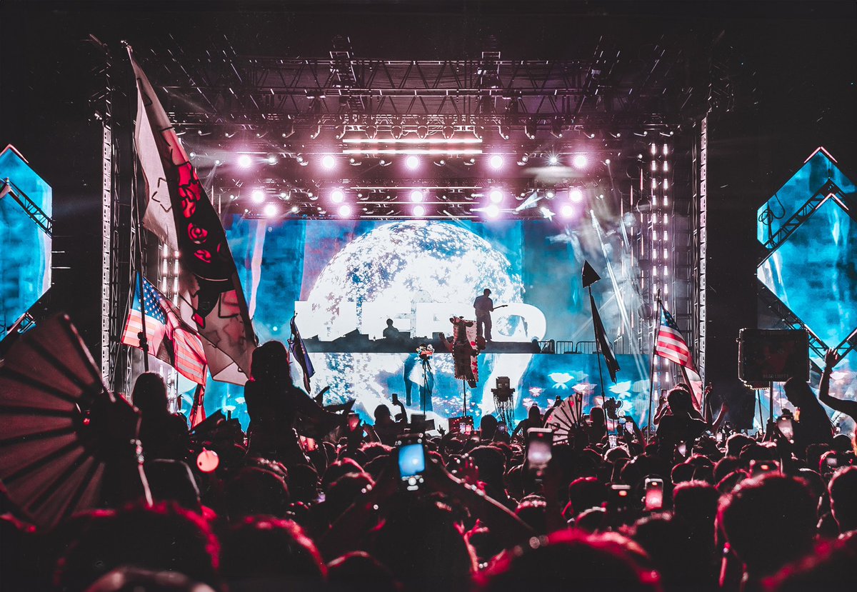 SaidTheSky's tweet photo. when the phone lights up, when the doorbell rings, when the whiskey hits i replay what you said https://t.co/AncFJ6et5G
