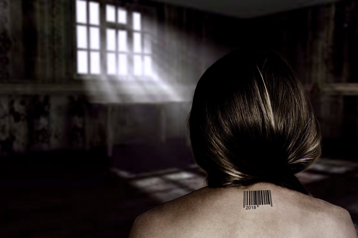 HTTaskForceSCO's tweet image. Some signs of trafficking to look out for:
• A person who seems fearful, anxious, or submissive
• A person who isn’t allowed to speak for themselves
• A person who appears to be controlled by someone else.

#EndHumanTrafficking