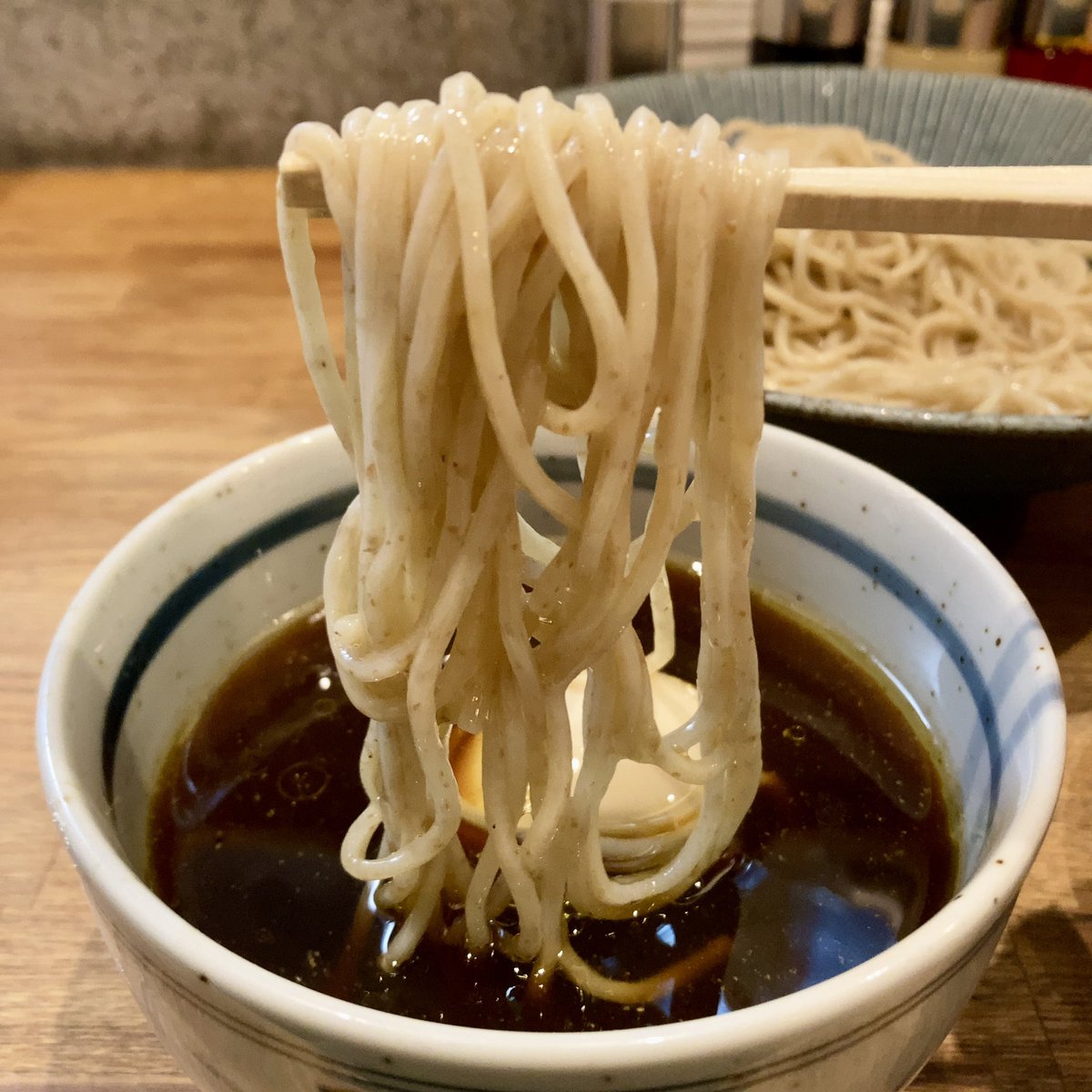 ramen_life_'s tweet photo. 麺処 青野
埼玉県大里郡寄居町保田原215-1

・限定 あおさ水つけそば（醤油）
・中盛り

磯の香りが堪ら〜んつけそば🎵
山葵、塩などで麺だけ楽しんでも良し！
旨味たっぷりのつけ汁につけても良し！
めっちゃ美味かった〜😆
ご馳走様です😊 https://t.co/fZKJl1VlCn