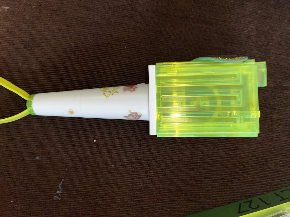 dongiesun's tweet photo. [HELP RT]

WTS / want to sell

Lightstick NCT Ver 1 Preloved

Condi sesuai yg difoto
500k
Dapet Free :
1. Digipack universe NCT 2021 cover Jeno
2. Kihno NCT Dream Reload
3. boleh pilih 1 pc dicon nct 127
4. free batre

bisa oren tapi 75% tf karena lagi BU!
hmu boleh langsung dm🤍 https://t.co/iqIbumHmWl