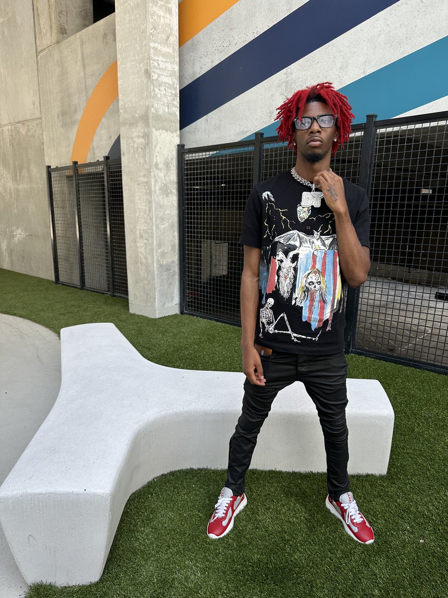 deehendrixx_'s tweet photo. Fit mid https://t.co/S7HQwy5aFq