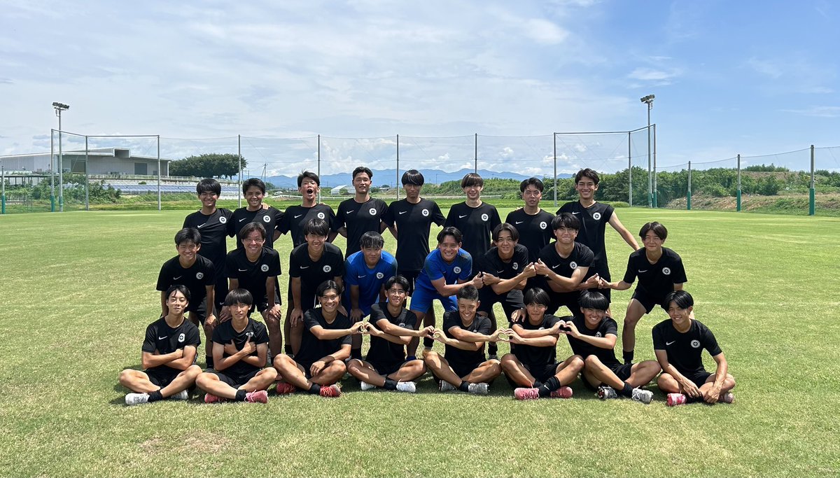 kyoaifc's tweet photo. 令和6年度全国高校総合体育大会
【インターハイ全国大会】

初戦となる2回戦まで、あと3日となりました。
本日は群馬県内の天然芝グランドをお借りして練習を行い、開催地の福島県に向けてTOPチームは出発しました。
初戦にむけて良い準備をしていきたいと思います。
応援よろしくお願いします。 https://t.co/XXgjeXf3M9