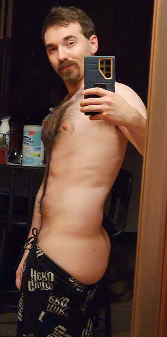 Good Night! 🌙 https://t.co/syA3KMV6S1<a href="/tag/lgbt"class="tags"><span>#lgbt</span></a><a href="/tag/gay"class="tags"><span>#gay</span></a><a href="/tag/hairylegs"class="tags"><span>#hairylegs</span></a><a href="/tag/hairyarms"class="tags"><span>#hairyarms</span></a><a href="/tag/onlyfansmodel"class="tags"><span>#onlyfansmodel</span></a>