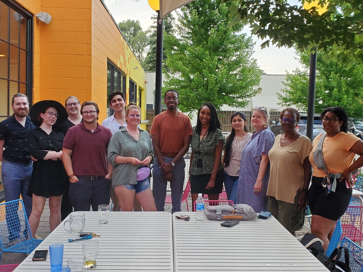 Master of Urban Planning students are wrapping up their capstone: Revitalizing 8 Mile: Connecting Communities!! Presentation announcement to follow soon. <a href="/WayneStateCLAS/">Wayne State College of Liberal Arts and Sciences</a> @SteffiHartwell